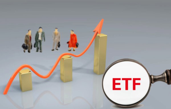 申宝配资 指数增强基金发行升温，公募基金布局加速